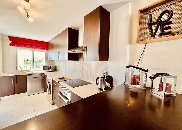 El Horno * أذيخي